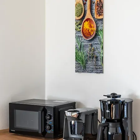 Hangar 19 Superior Mit Terrasse Und Garten H1w2 Lejlighed