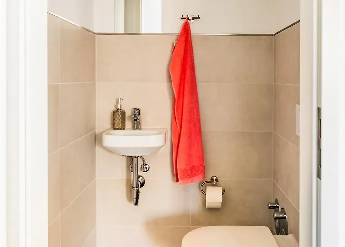 Hangar 19 Superior Mit Terrasse Und Garten H1w2