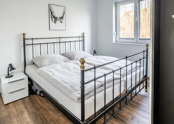 Hangar 19 Superior Mit Terrasse Und Garten H1w2